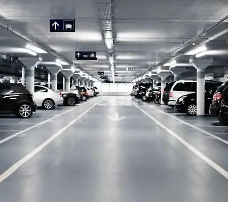 Paris Bercy With Car Park By Melvane * Charenton-le-Pont