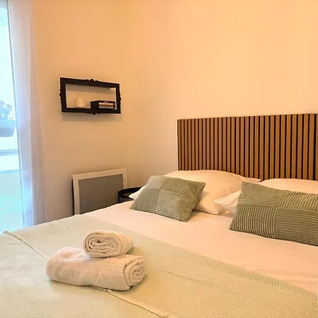 Paris Bercy With Car Park By Melvane *